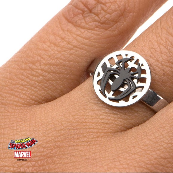M6. Marvel Cut Out Spider Ovelapped on Web Petite Ring Stainless Steel Size 7 - Picture 3 of 6